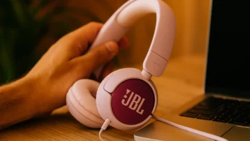 Melhores fone 320 BT JBL Junior sem fio: 3 opções confiáveis