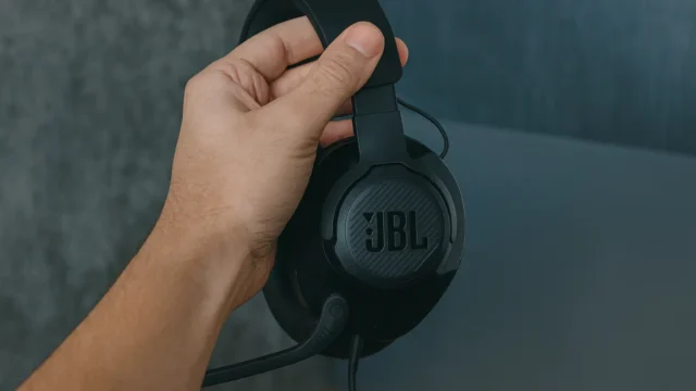 3 fone JBL Quantum 200 que realmente valem a pena