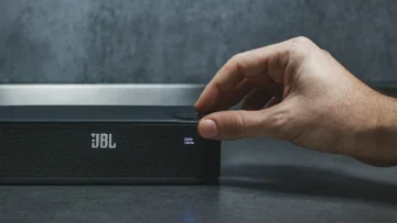 JBL Bar 2.0 All in One MK2: 3 soundbars testadas