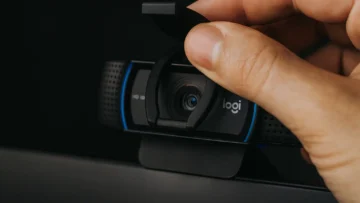 Webcam Full HD Logitech C920s: 3 opções confiáveis