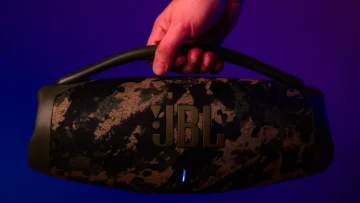 JBL Boombox 3 tem 5% OFF na Amazon; 24h de bateria