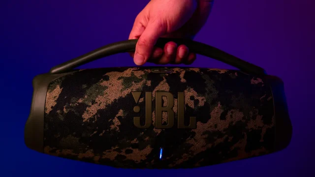 JBL Boombox 3 tem 5% OFF na Amazon; 24h de bateria