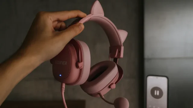 Headset gatinho rosa: 3 modelos que valem a pena