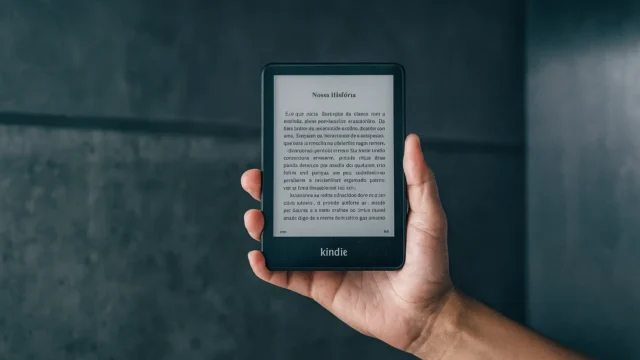 Kindle Colorsoft Signature tem oferta com menor preço em meses na Amazon