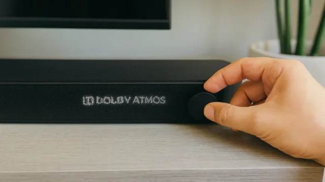 Soundbar Samsung HW-Q990D com oferta na Amazon; melhor custo-benefício