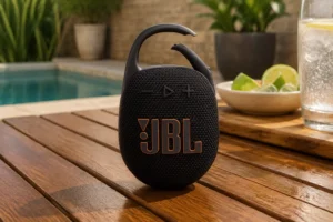 JBL Clip 5: compacto e à prova d’água para aventuras ao ar livre