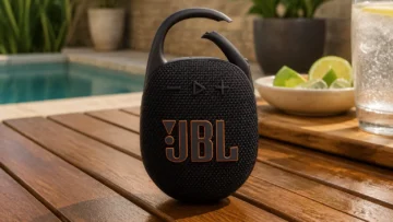 JBL Clip 5: compacto e à prova d’água para aventuras ao ar livre