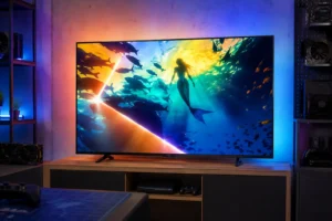 Philips Ambilight 50PUG8100: o que muda na TV 4K?