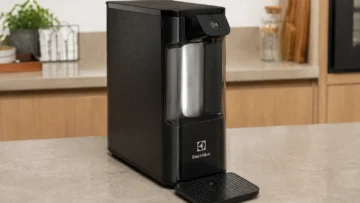 Electrolux PE12P: o que significa água natural, fria e gelada?