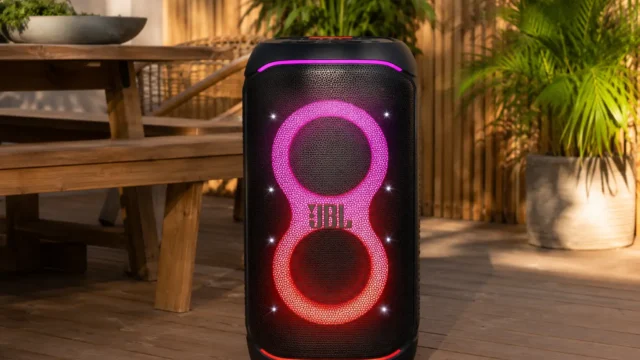 JBL PartyBox Stage 320: quando faz sentido ter uma caixa grande?