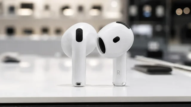 AirPods 4: o que muda além do design e para que servem os recursos da Apple