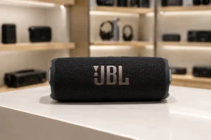 JBL Grip ou Flip 7: o que muda para escolher uma caixa portátil?