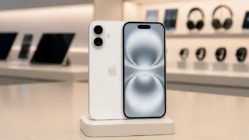 iPhone 16 256 GB: subir para Pro, economizar no 128 GB ou apostar no 17e?