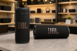 JBL Grip ou Flip 7: luz ambiente ou mais potência?