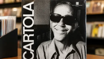 Cartola-1976 ou Cartola-1974: qual vinil faz sentido na coleção?