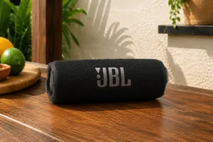 JBL Flip 7, Go 4 ou XBOOM Bounce: o que muda na escolha?