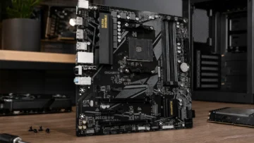 Gigabyte B550M DS3H AC R2, AORUS ELITE ou B550M K: o que muda?