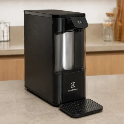 Electrolux PE12P: o que significa água natural, fria e gelada?
